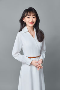 仵美湾
专职律师