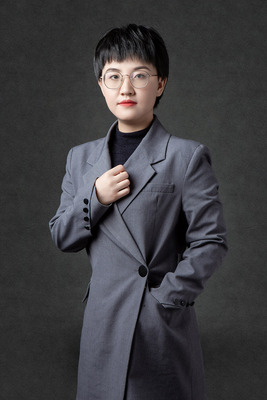  张倩妮
主任律师