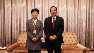 刘晓峰与张倩妮合影